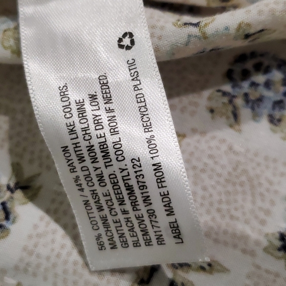 Women's Balloon Long Sleeve Poet Blouse - Picture 11 of 13